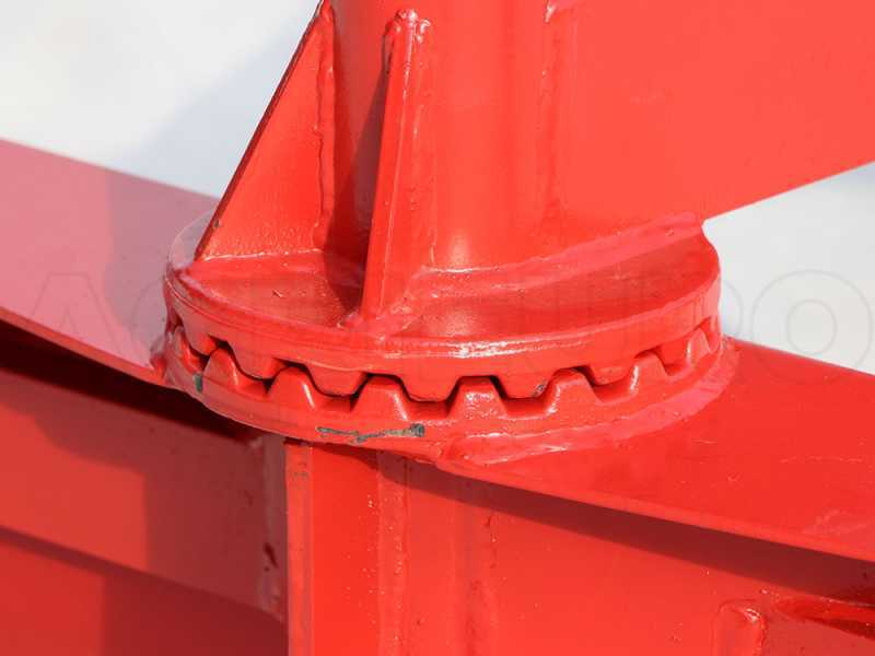 Lama livellatrice per trattore LLP180 - Serie Pesante - Ralla e pala rotanti