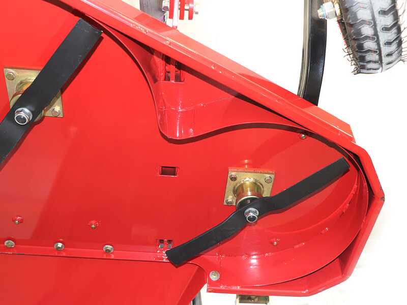 GeoTech Pro TLP 120 - Tagliaerba per trattore - 3 rotori a 1 lama