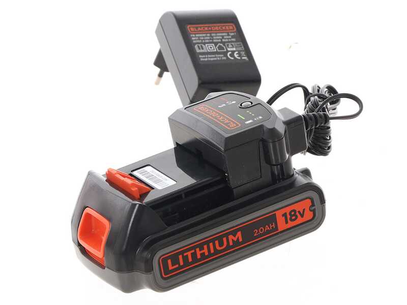 Black &amp; Decker GTC1843L20-QW - Tagliasiepi su asta di prolunga a batteria 18V/2Ah + in omaggio batteria 18V 2Ah