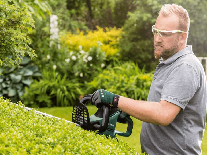 Bosch Universal Hedgecut 50 - Tagliasiepi elettrico con lama da 50 cm - 480W