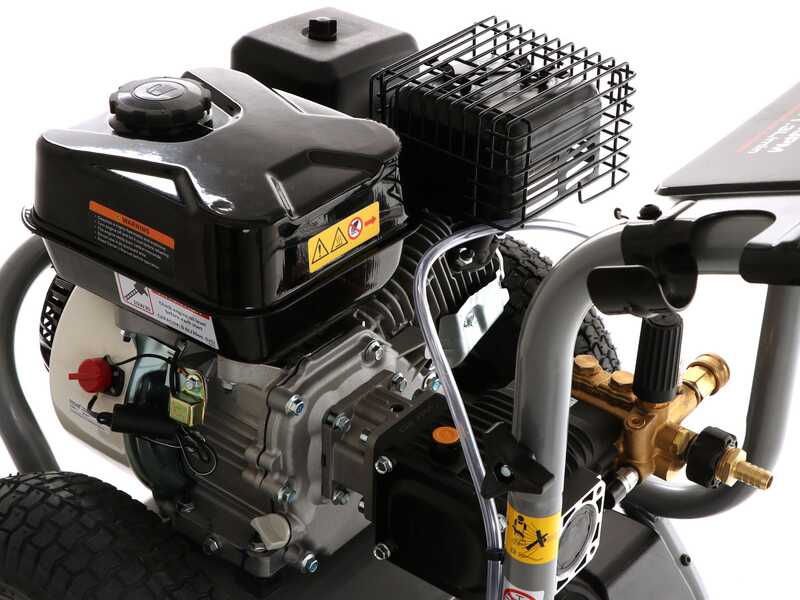 BlackStone B-PW 11/230 - Idropulitrice a scoppio - 228 bar - 678 l/h - Motore DH225 - con pompa Annovi &amp; Reverberi