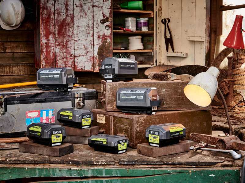 Ryobi RY36CSX35A-150 - Elettrosega a batteria 36V 5Ah - Lama da 35cm