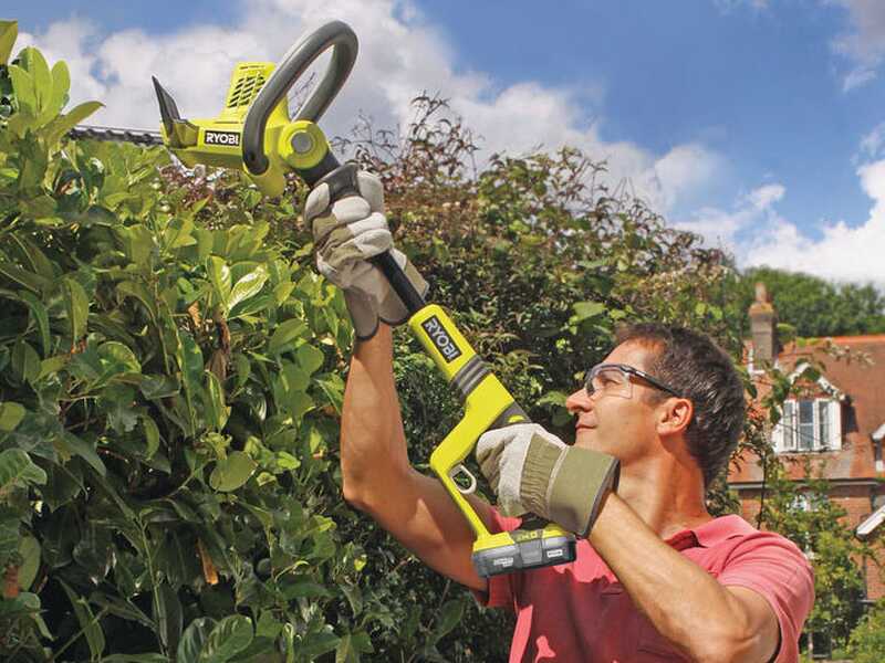 Ryobi OHT1850X - Tagliasiepi su asta di prolunga a batteria - Lama da 50cm - SENZA BATTERIA E CARICABATTERIA