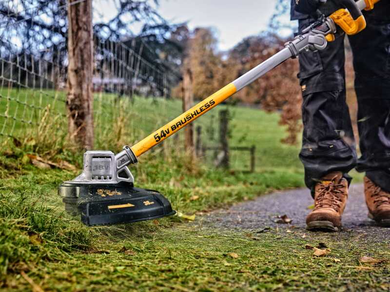DeWalt DCMST561N-XJ - Decespugliatore a batteria - SENZA BATTERIE E CARICABATTERIE