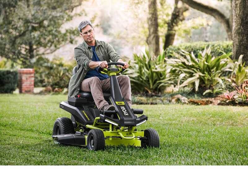 Ryobi RY48RM76A - Trattorino taglierba a batteria - Motore elettrico a batteria 48V/50Ah - taglio da 76cm - 2in1