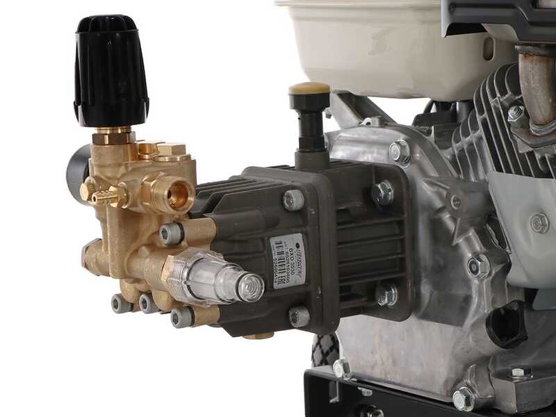Idropulitrice a scoppio semiprofessionale BXD 12/200 - 200 bar - Motore Honda GP 200