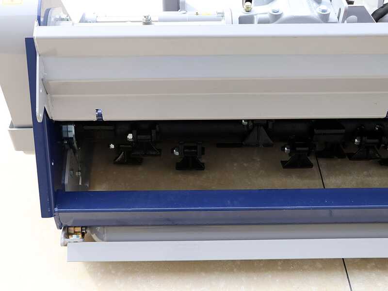 BullMach Rea 145 S -  Trinciaerba per trattore - Serie media - Spostamento manuale