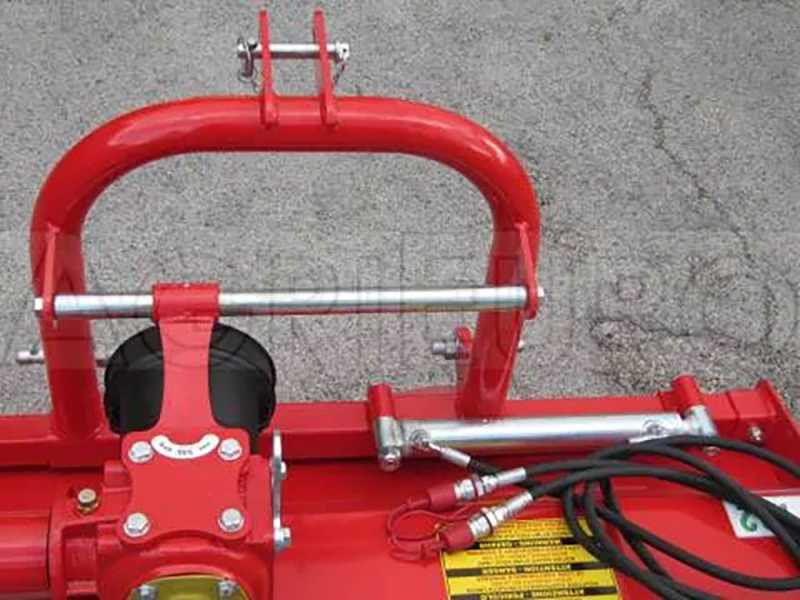 Trinciaerba per trattore CE 138 - Serie medio-leggera - Spostamento idraulico