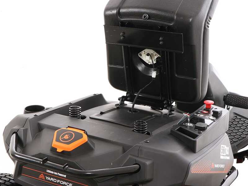 Yard Force E559 - Trattorino taglierba a batteria 56V/50Ah - Sacco di raccolta, scarico laterale e mulching