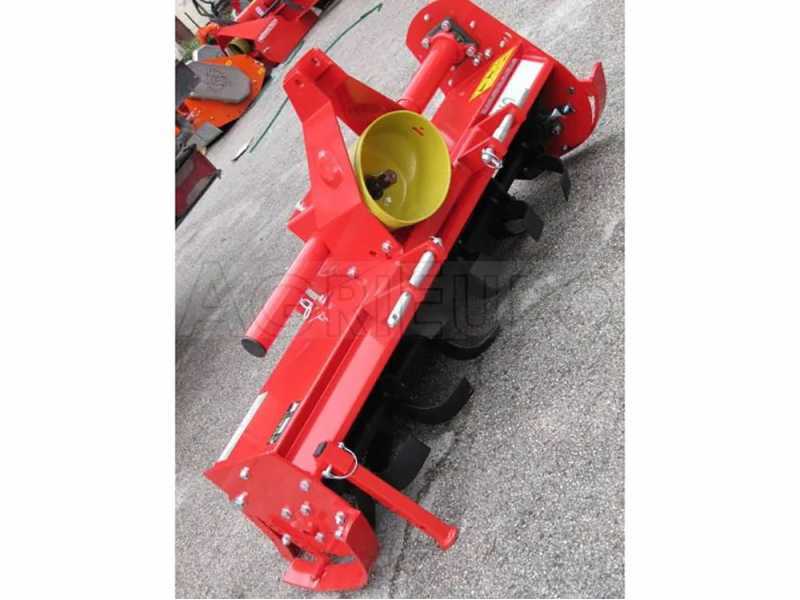 Zappatrice per trattore HO 105 - Serie leggera - Spostamento meccanico