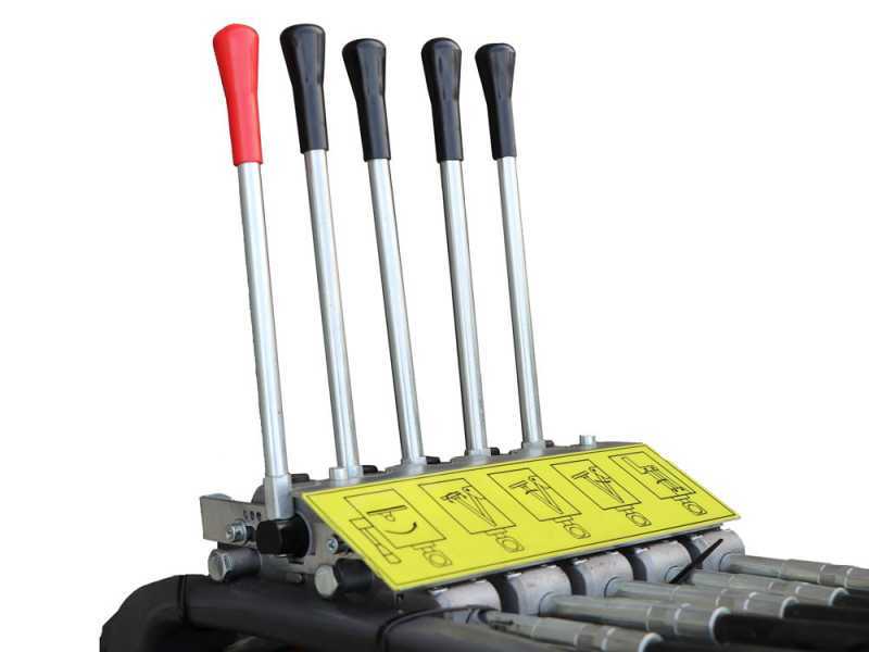 GeoTech Pro THT 160 - Braccio tagliasiepi per trattore con brandeggio laterale