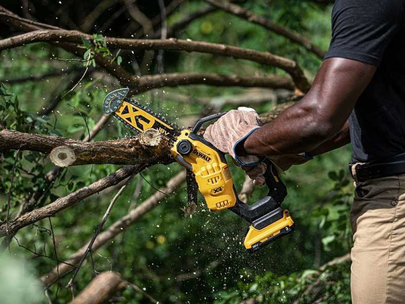 DeWalt DCMPS520N-XJ - Elettrosega da potatura - 18V - SENZA BATTERIA E CARICABATTERIA