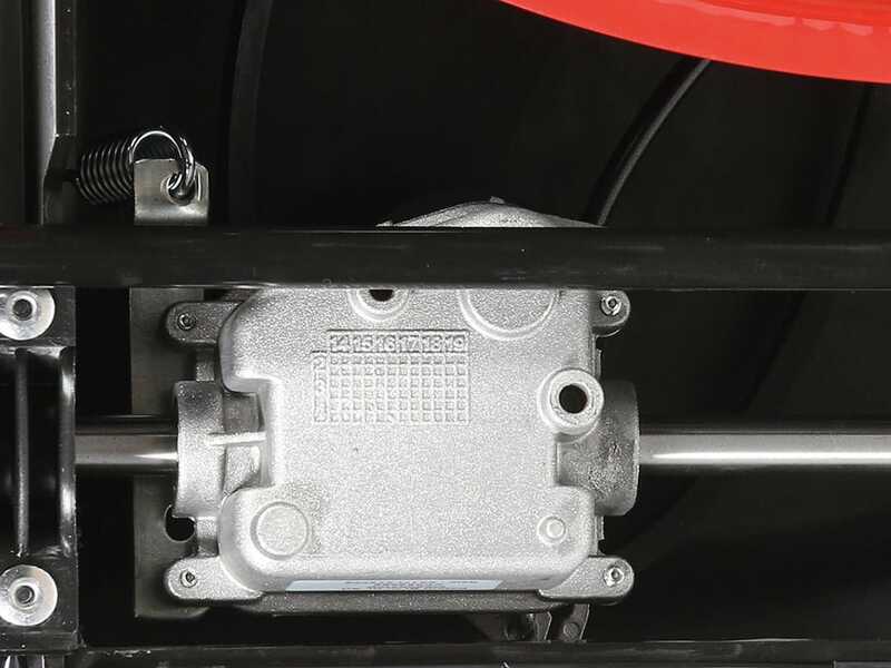 Marina Systems GRINDER 4X4 SKW - Tagliaerba a scoppio trazionato - Motore Kawasaki FJ180V - Taglio 52cm