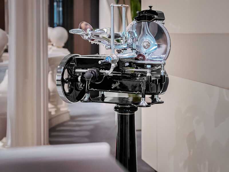 Berkel B2 Nero - Affettatrice a volano - Lama in acciaio cromato da 265 mm