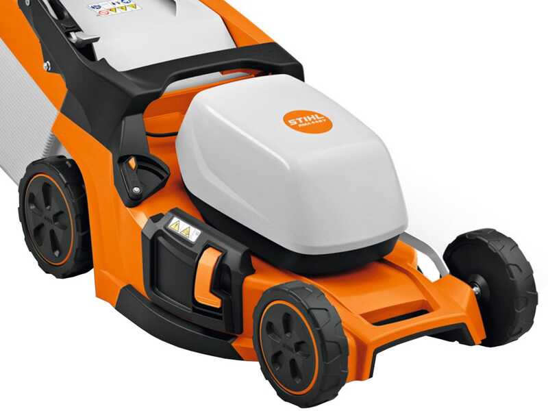 STIHL RMA 448 V - Tagliaerba semovente con batteria AK 30 S - 36V 5Ah - Taglio 46 cm