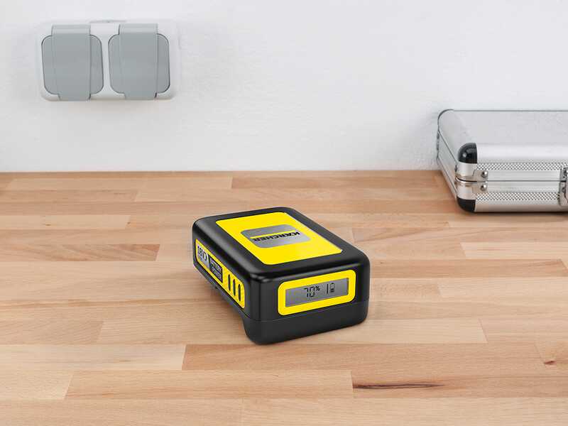 Karcher AD 2 Battery - Aspiracenere a bidone - Vano raccolta in metallo 14 lt - 18V/2,5Ah