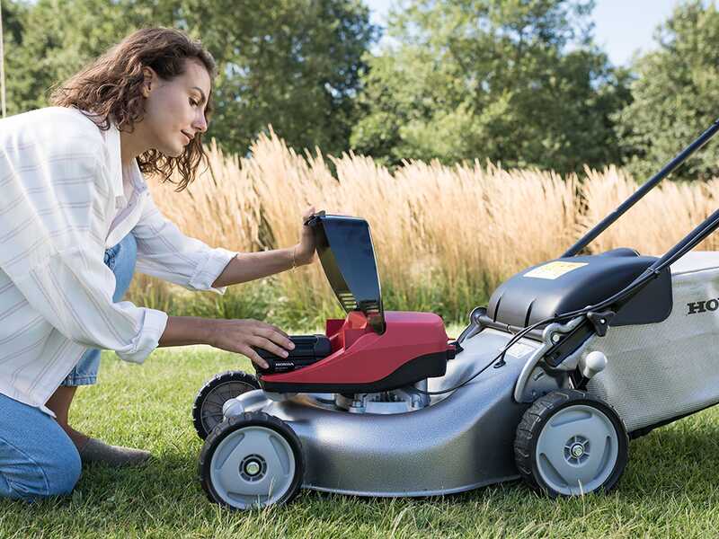 Honda HRG 416 XB - Tagliaerba a batteria - 36V/6Ah - Taglio 41 cm