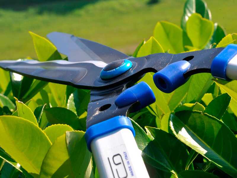 VESCO S2 - Cesoie per siepi con lama ondulata