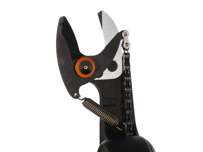 Fiskars eLopper Bypass - Svettatoio a batteria - 90/140 cm - 24V - 2x 12V 4Ah