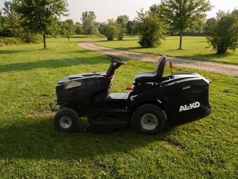 AL-KO Comfort 14-86.6 HD-A - Trattorino tagliaerba - Cambio idrostatico - Cesto di raccolta