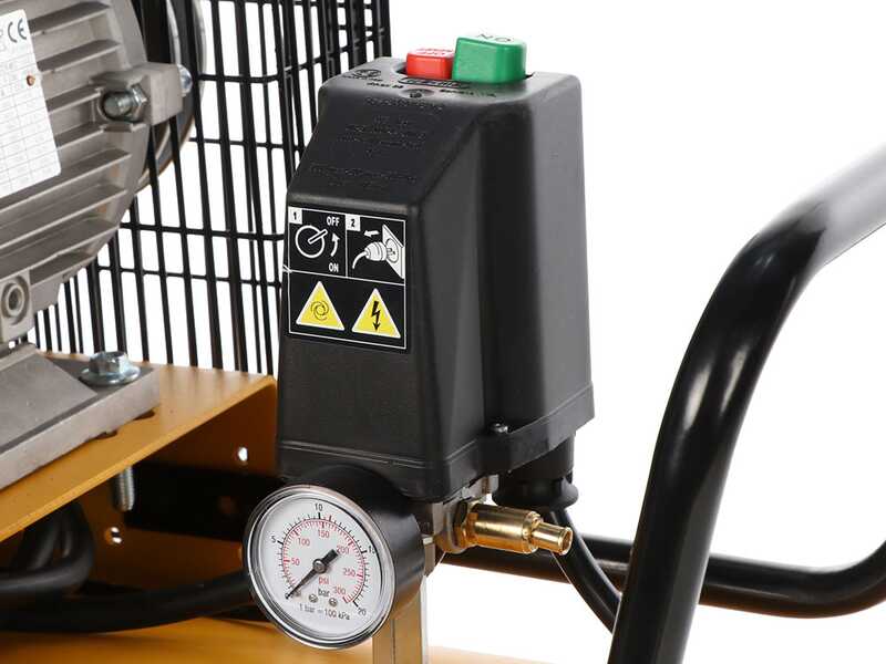 OUTLET - PICCOLI DIFETTI ESTETICI - DeWalt DXCMB75T270HCE - Compressore aria elettrico trifase a cinghia - Motore 7,5 HP &ndash; 270 lt