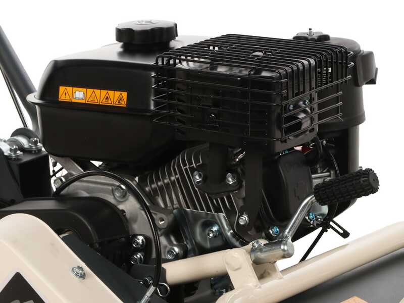 BlackStone RMH 45-212 - Trinciaerba a martelli - Motore a benzina 7 HP