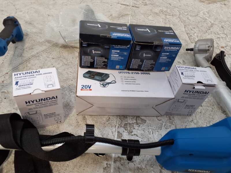 OUTLET - SENZA IMBALLO ORIGINALE - Hyundai LCGT777-5-  Decespugliatore a batteria 40V - SENZA BATTERIE - SENZA CARICABATTERIE