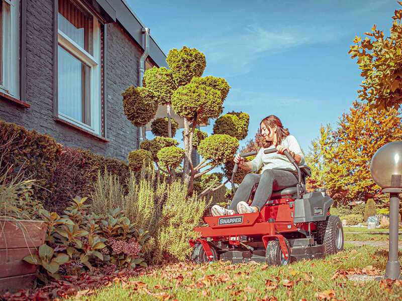 Snapper ZTX105RD - Trattorino rasaerba professionale a raggio zero - Scarico posteriore e mulching 50% - Motore B&amp;S 7220 EXi bicilindrico