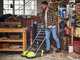 Ryobi R18SW3-0 - Spazzatrice a batteria con cesto di raccolta - SENZA BATTERIE E CARICABATTERIE