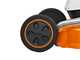 STIHL RMA 253 T - Tagliaerba trazionato con batteria AK 20 - 36V 4Ah - Taglio 51 cm