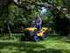 Stiga Estate 598e - Kit Trattorino tagliaerba con 2 moduli batteria ePower Pro da 56V/40Ah - Cesto di raccolta e mulching